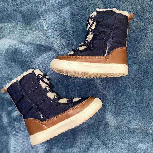 Old Navy Boots toddler size 7 - Picture 8 of 8